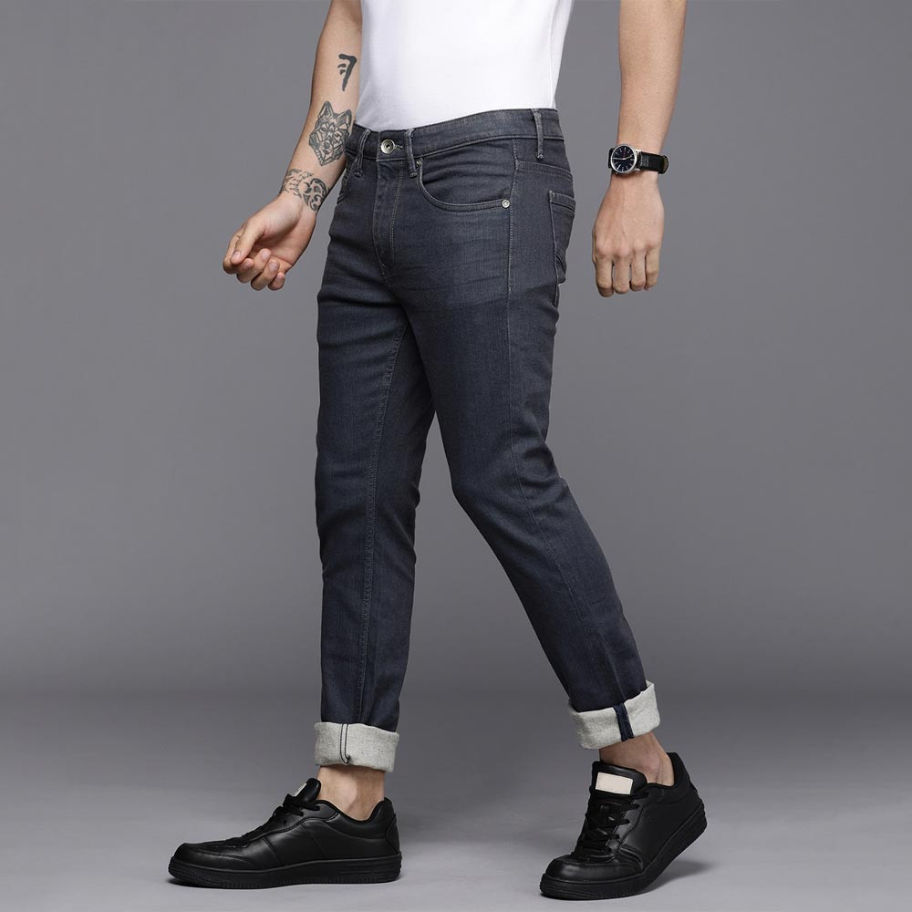 Men Navy Blue Slim Fit Low-Rise Stretchable Jeans