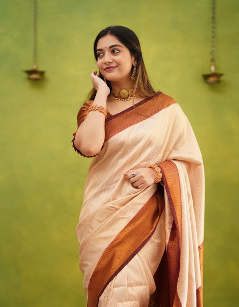 Geometric Woven Design Zari Pure Silk Kanjeevaram Saree